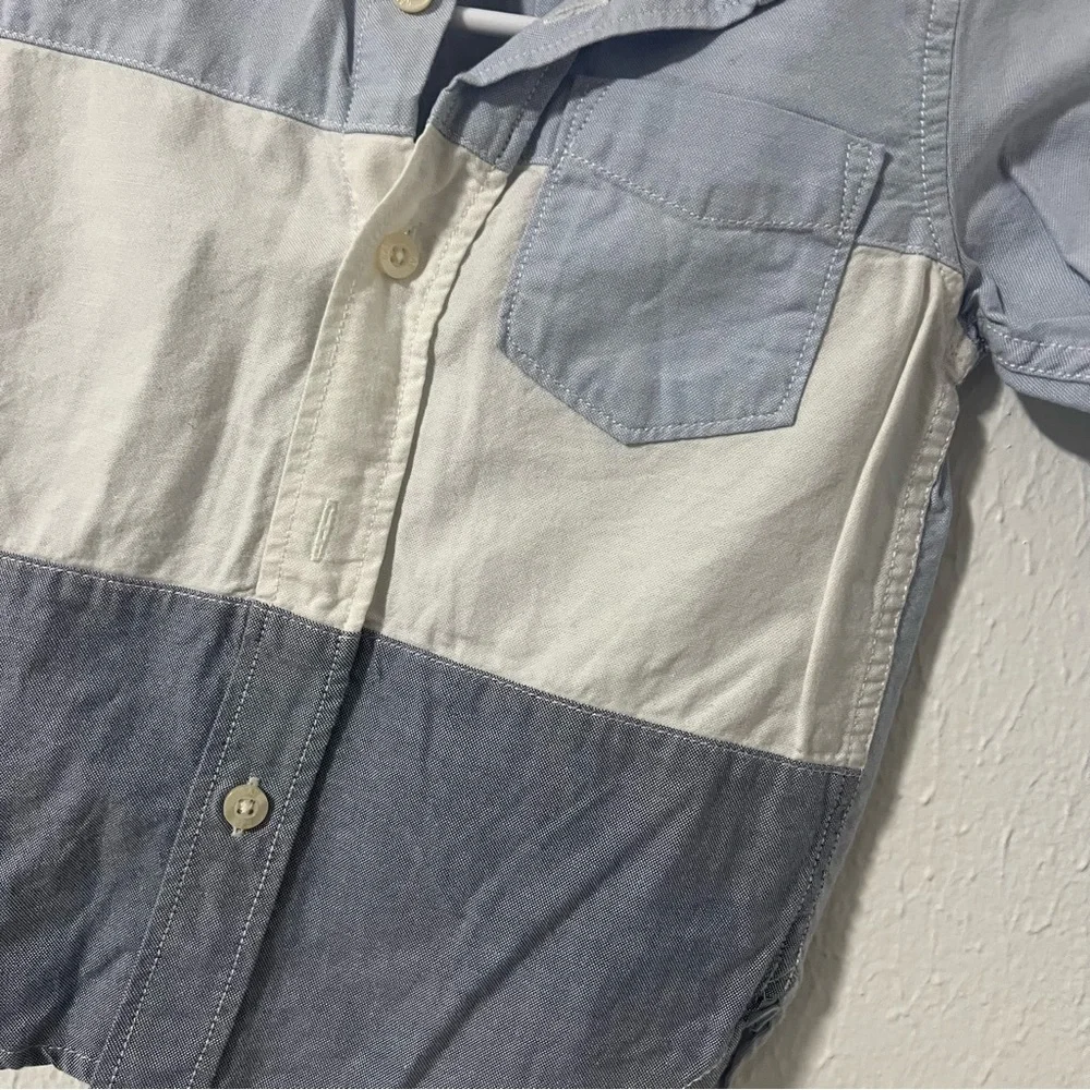 Baby GAP Factory Boys Size 2 YearsBlue and White Button Down Shirt Modern Casual
